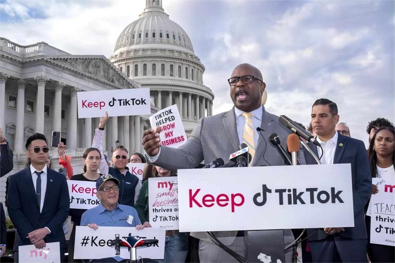 The situation has escalated again!  TikTok CEO Zhou receives funding to visit US Congress!  American netizens have strong reactions!
