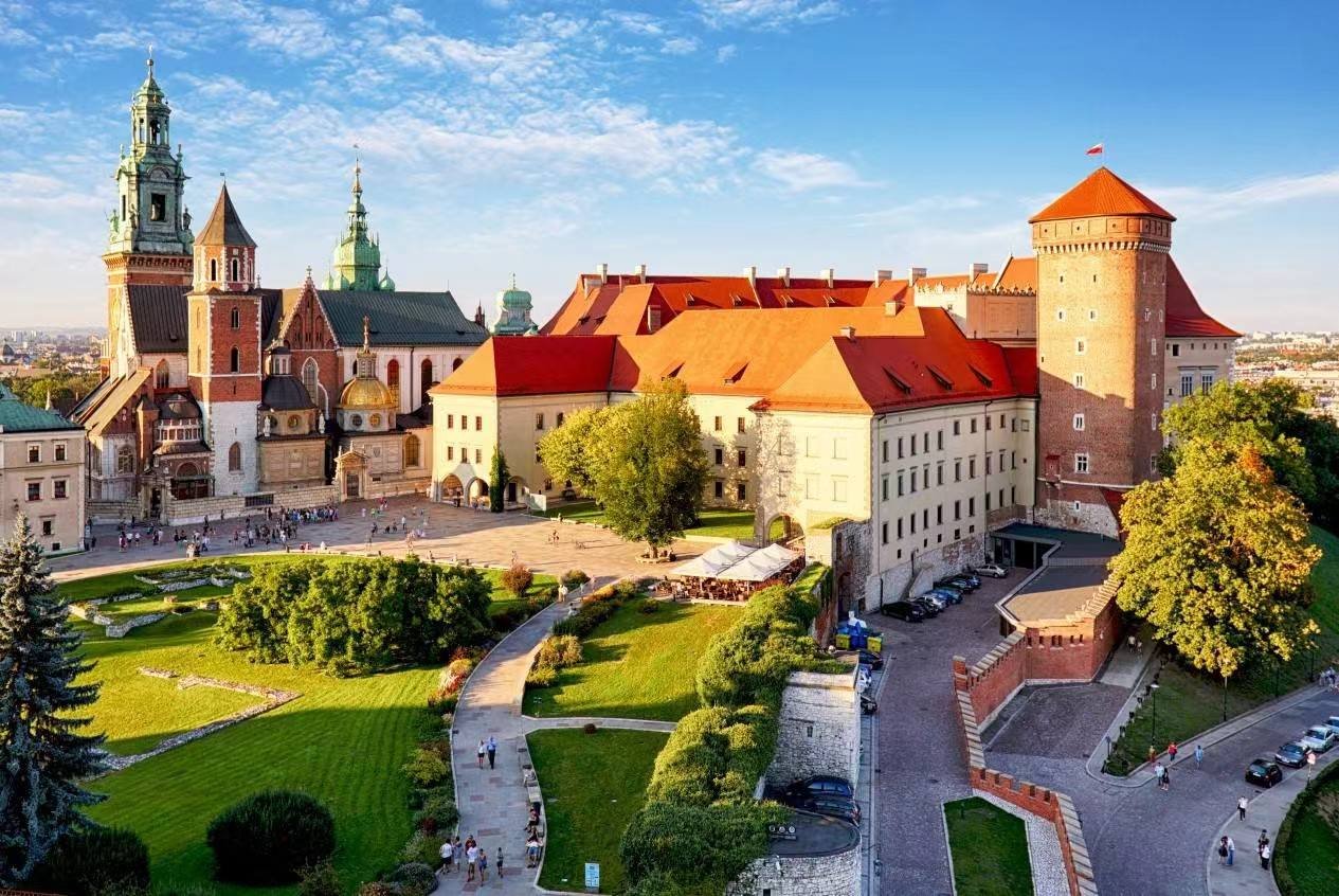 Social e-commerce is rapidly rising in Poland, with TikTok Shop becoming a popular platform!