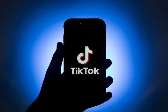 What are the precautions when signing the TikTok short video influencer cooperation agreement?