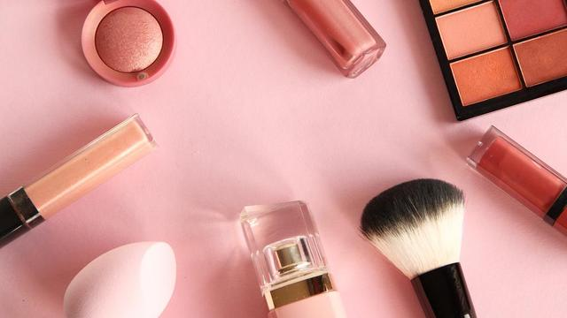 Let the world see the beauty of the East! Domestic makeup brands are aggressively expanding overseas, selling wildly overseas