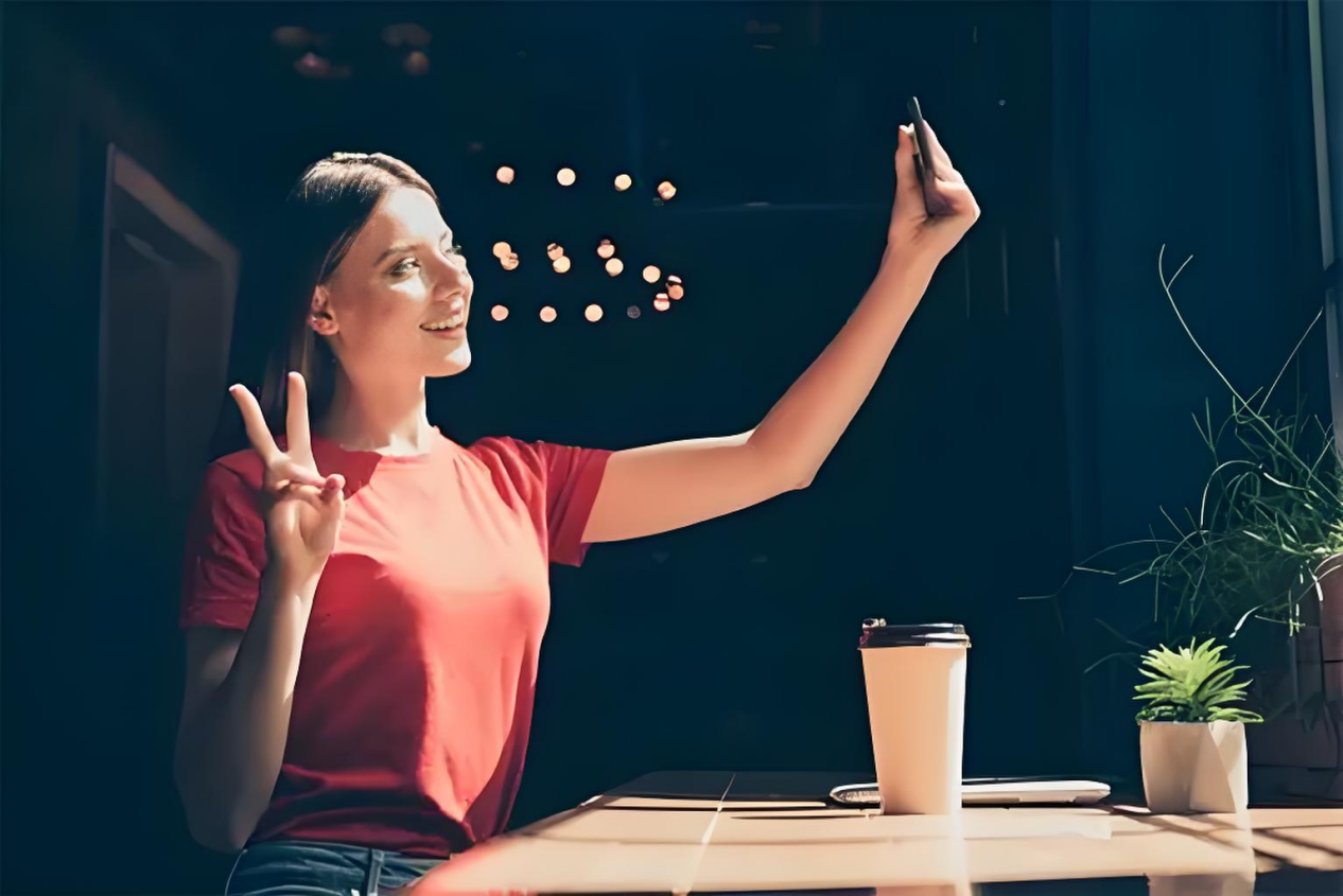 Why is it recommended to choose TikTok's mid rise influencer for brand overseas cooperation?