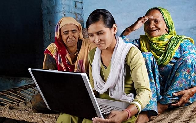 Indian e-commerce is booming, with GMV skyrocketing by $350 billion by 2025!
