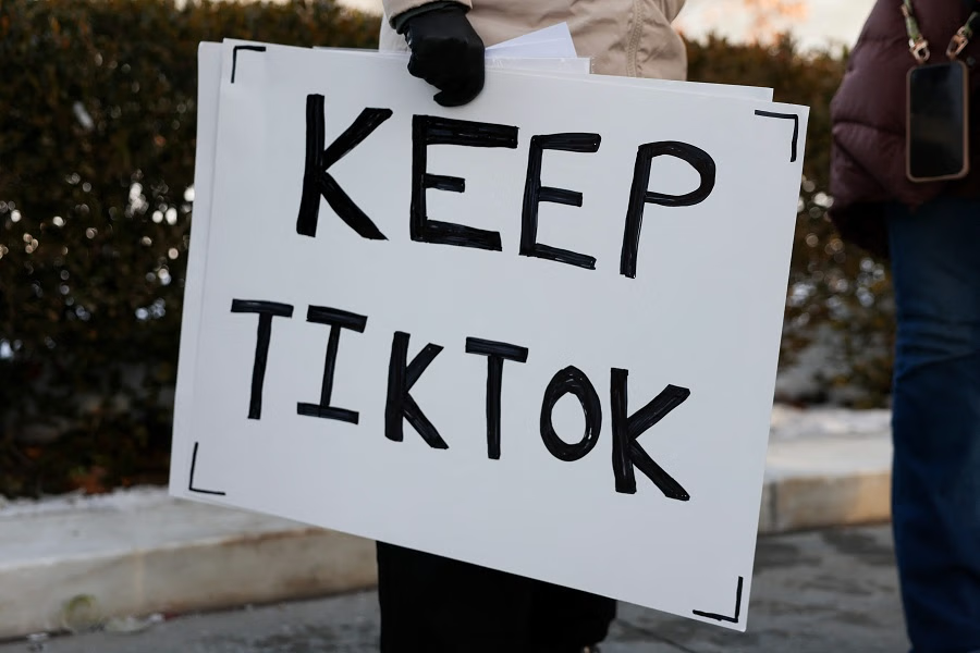 KEEPTIKTOK: Countdown and Hope for TikTok's Beauty Zone